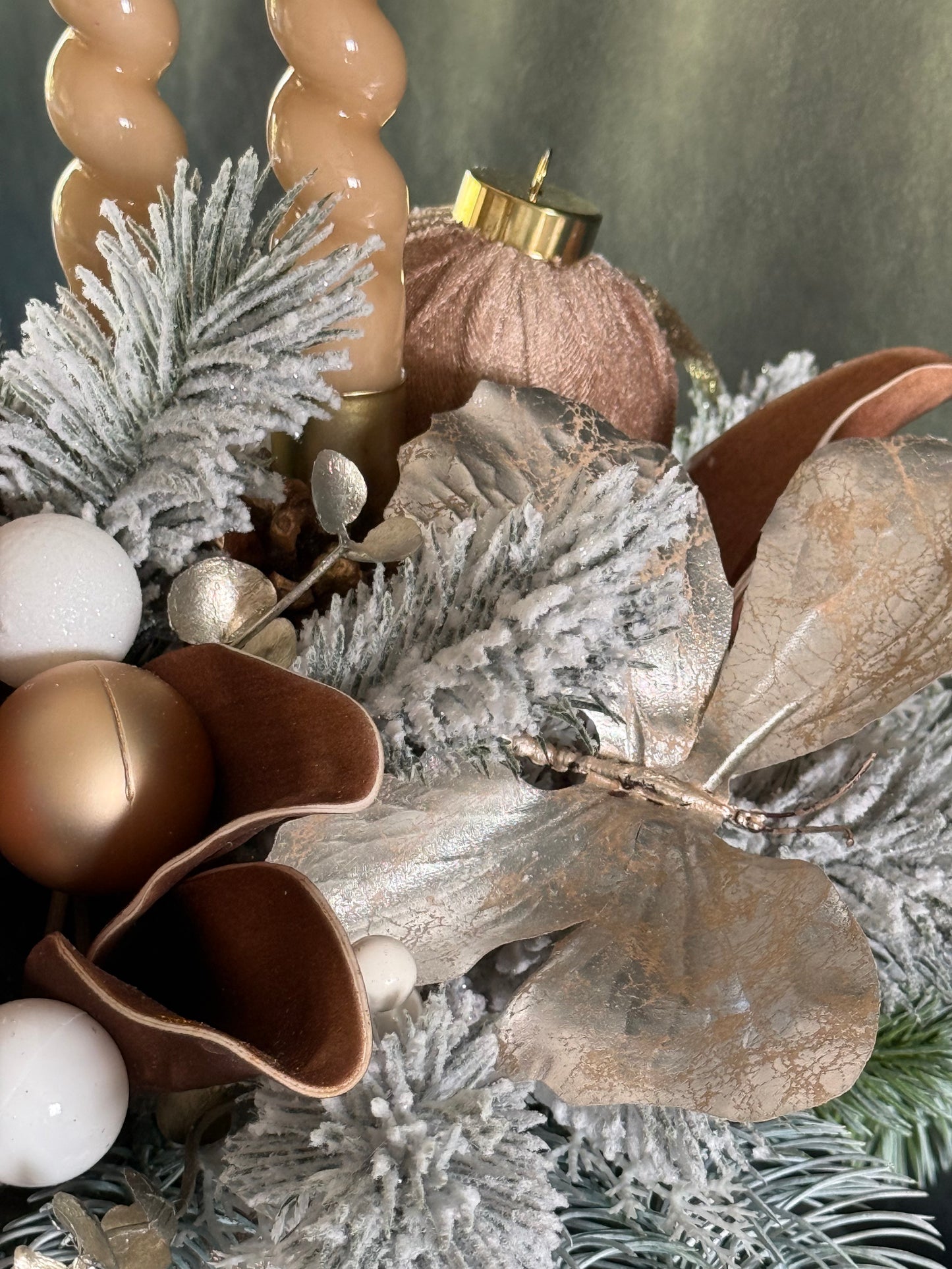 Anita, Seasonal Decoration