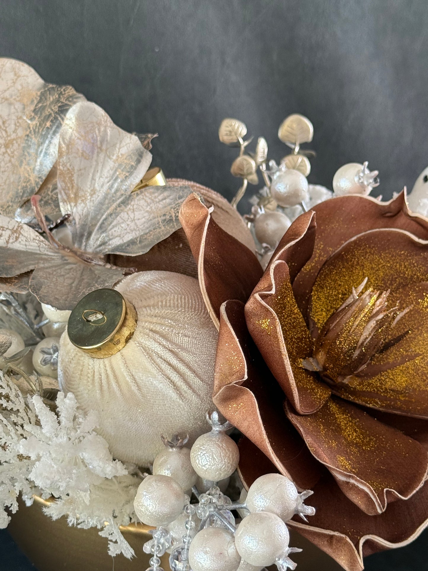 Messi, Seasonal Decoration