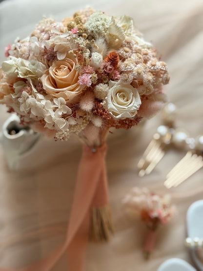 Creamy Wedding Bouquet