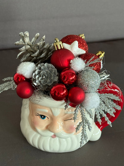 Cup F, Seasonal Decoration