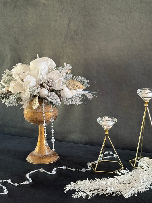 Sesil, Seasonal Decoration