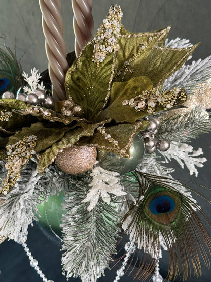 Lesli, Seasonal Decoration