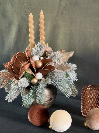 Anita, Seasonal Decoration