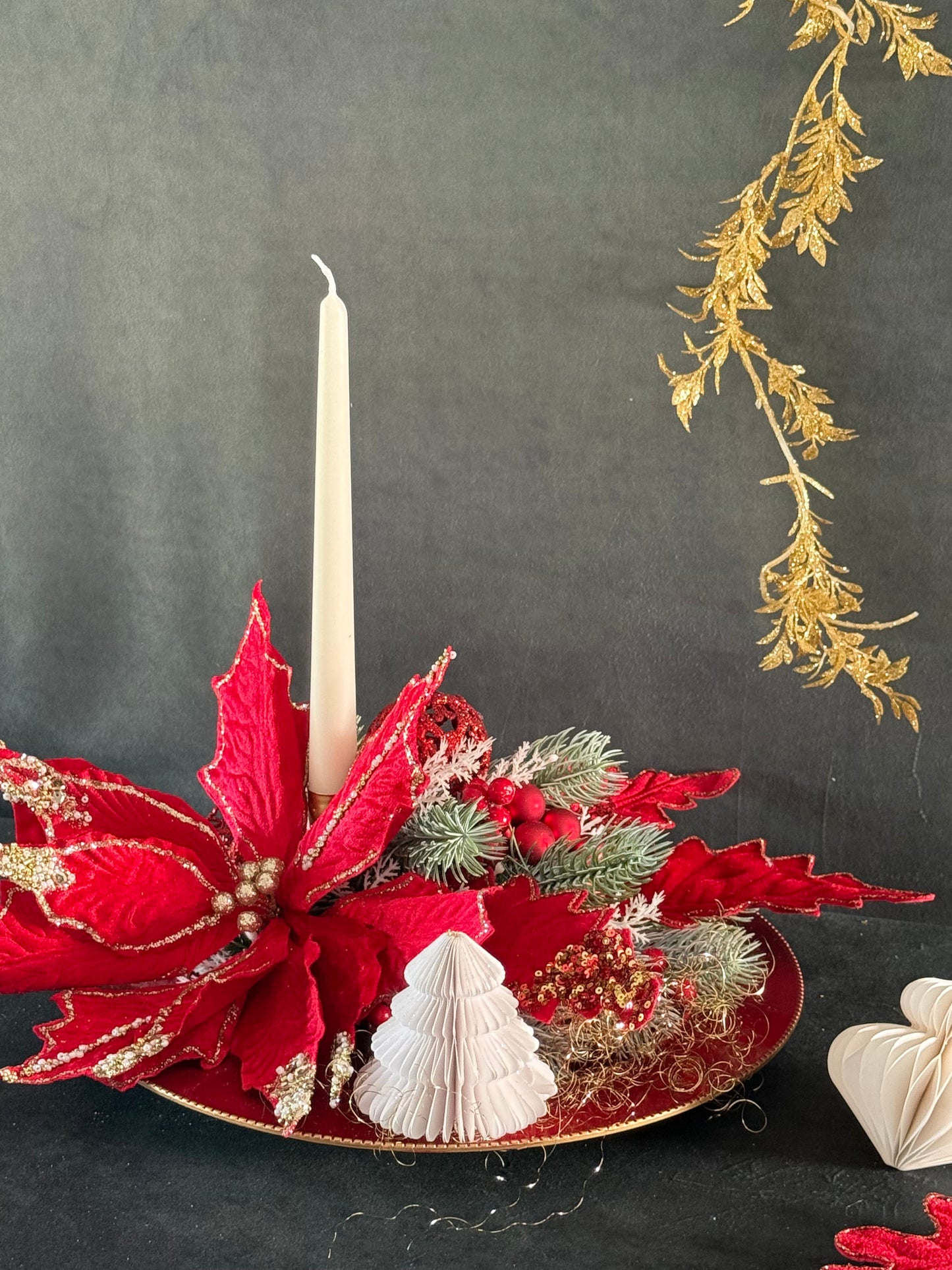 Pusy, Seasonal Decoration