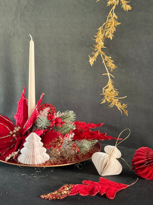 Pusy, Seasonal Decoration