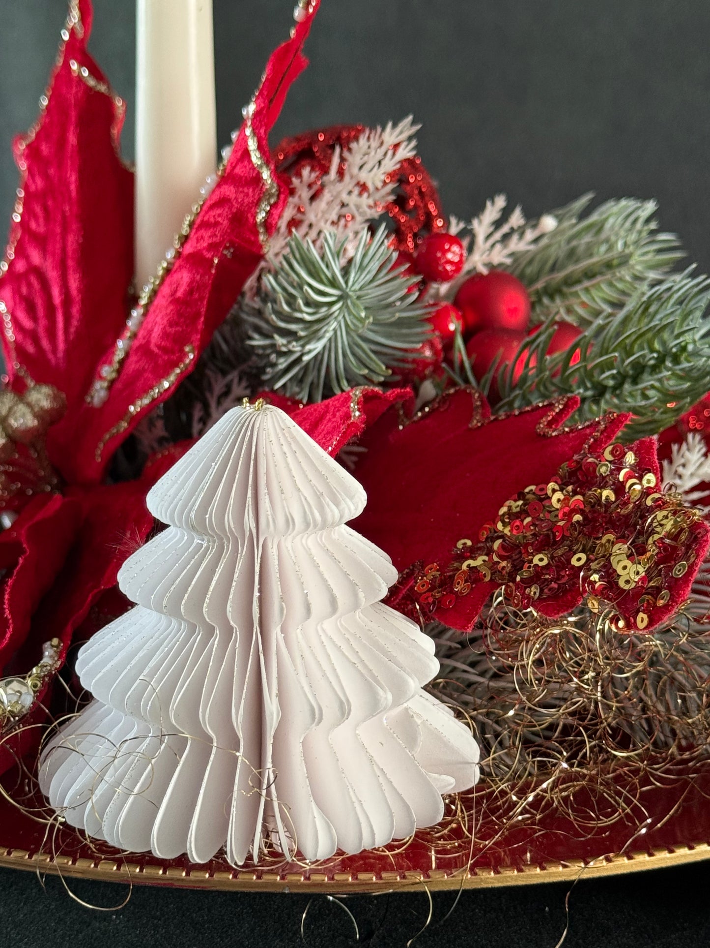 Pusy, Seasonal Decoration