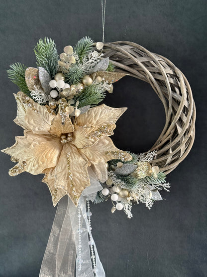 Oli , Seasonal Decoration