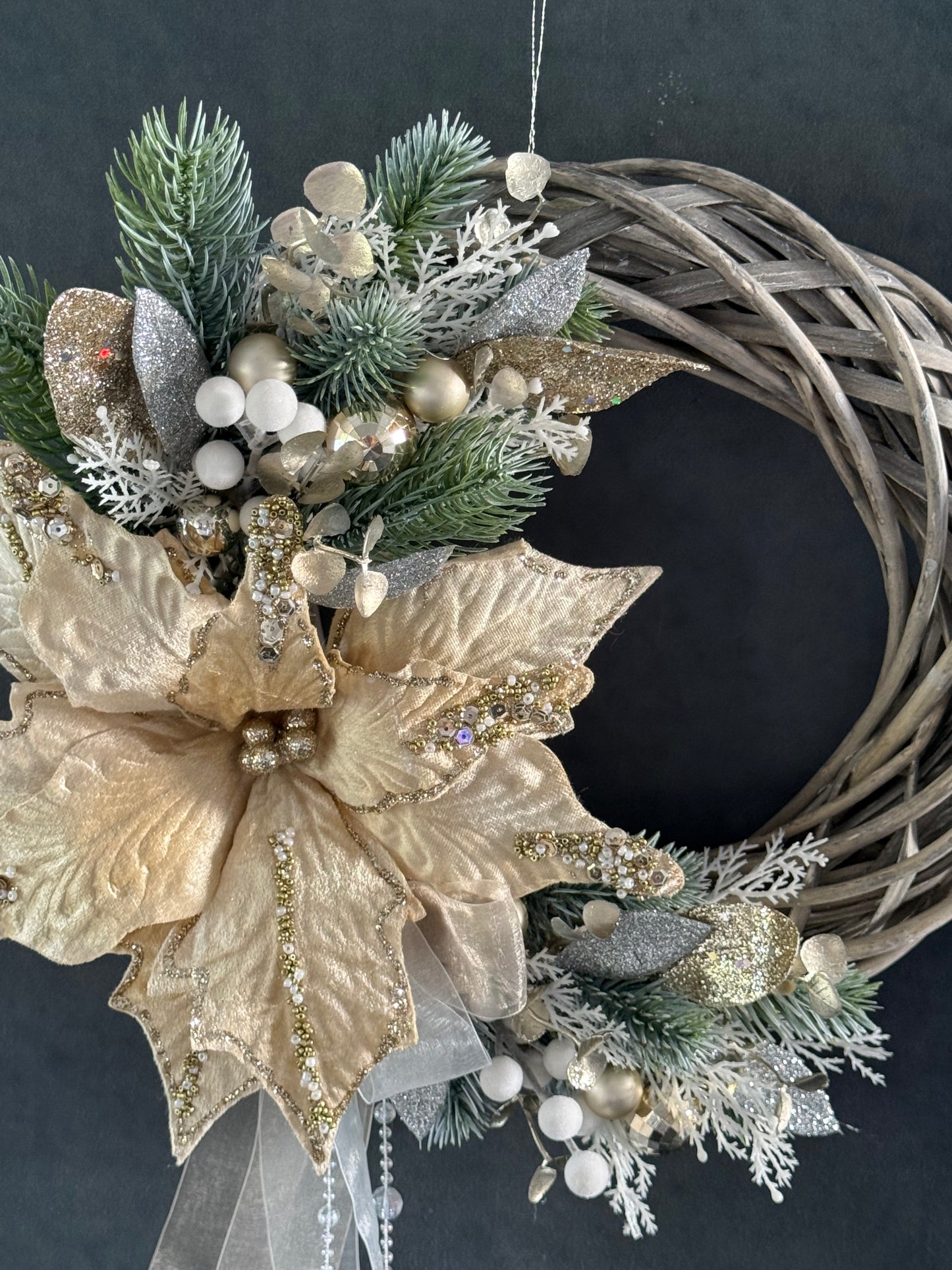 Oli , Seasonal Decoration