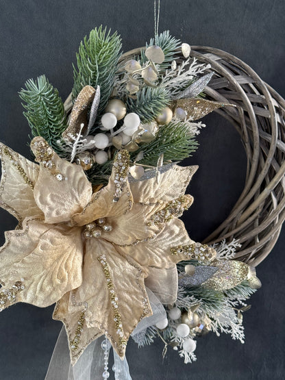 Oli , Seasonal Decoration