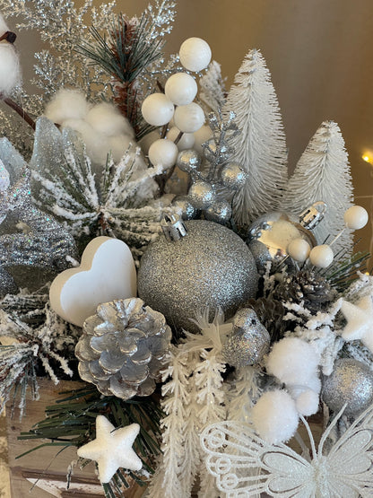 Tommy, Seasonal Decoration