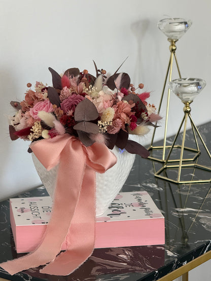 Dominika Centerpiece